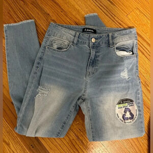 NWT D. JEANS - lightwash skinny